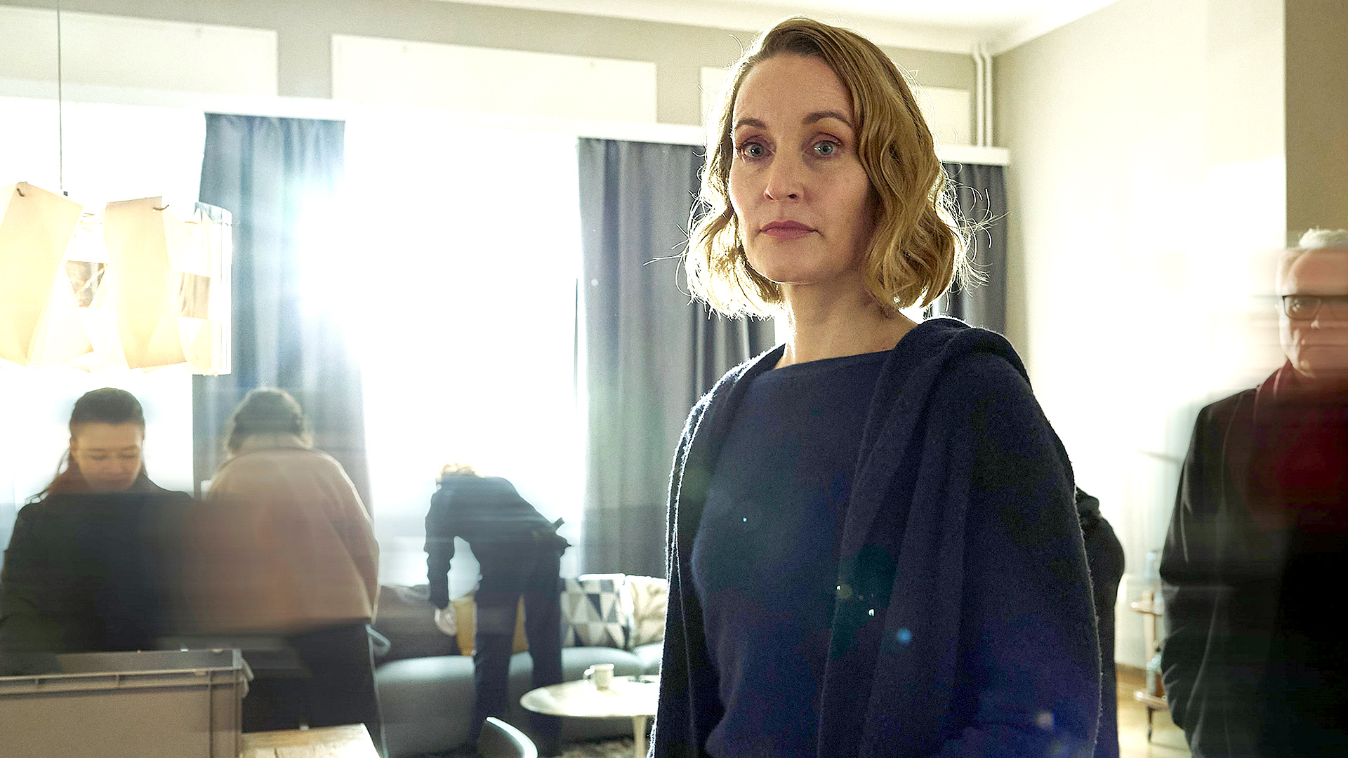 Rechtsanwältin Romy Heiland in einem Szenenbild der ersten Folge der 5. Staffel | Bild: ARD/Rudolf Wernicke/Mit KI bearbeitet